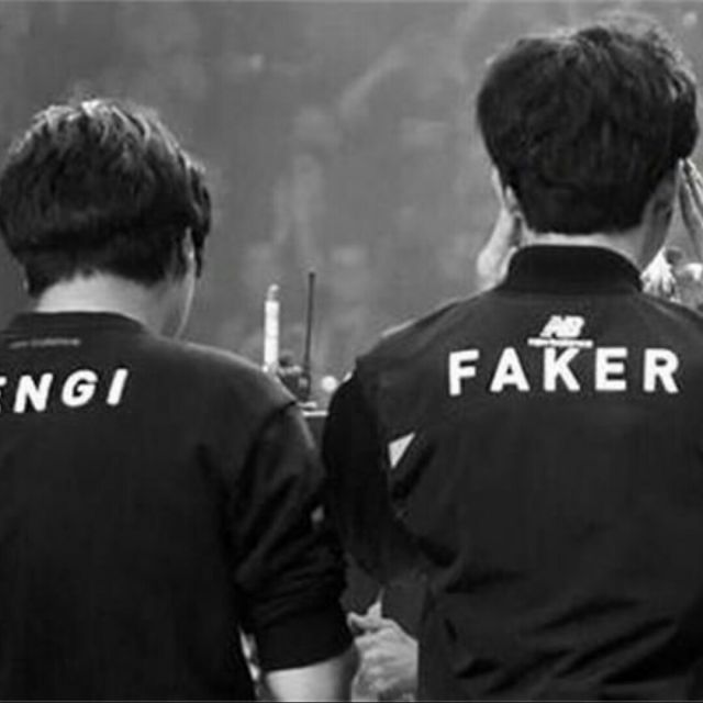 RNG教练：虽然进季后赛的机会不大 但大家没有放弃 这就是电竞精神