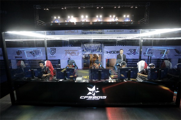 LPL出征仪式返图：世界的舞台广阔无限，期待你们的精彩表现！